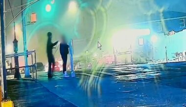 Teen arrested in apparent random stabbing at Queens bus stop – NBC New York