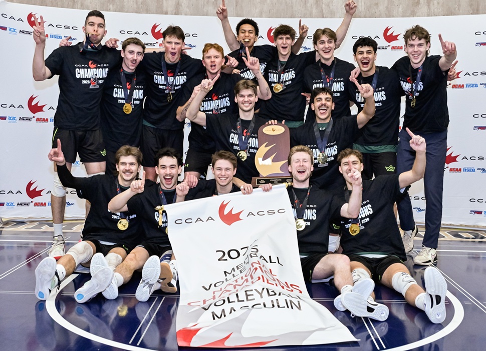 Kings capture national volleyball gold, Queens hockey earn ACAC silver - CentralAlbertaOnline.com