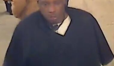 Deranged man shoves man onto subway tracks in Manhattan after being denied money: cops