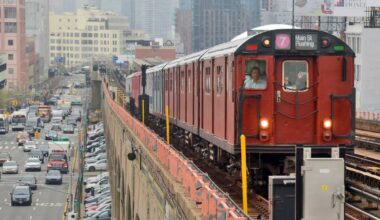 Vintage trains running for Mets, Yankees home openers