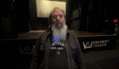 Steve Earle makes NYC a 'Guitar Town'