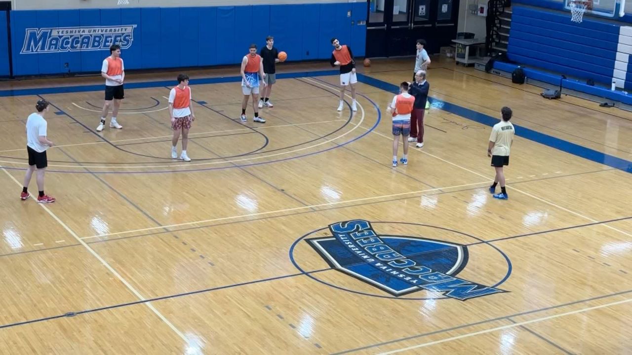 Yeshiva Macs make splash at D3 tournament