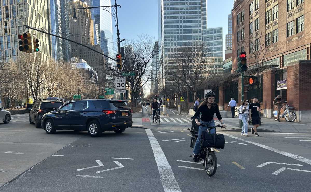 Appeals court greenlights bike death suit against city