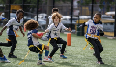 Flag football programs for kids in Brooklyn | Brooklyn Bridge Parents