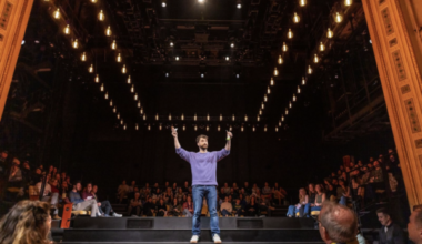 "Every Brilliant Thing" at the Hudson Theatre (Photo: Matthew Murphy)