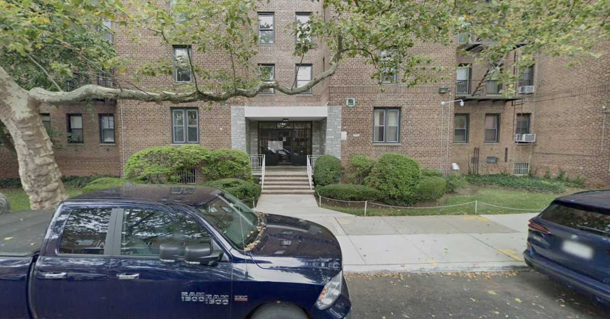 Suspect arrested after ‘suspicious device’ found in Gravesend home, police say • Brooklyn Paper