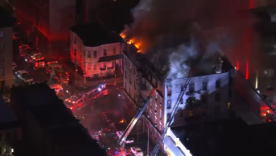 1 person dead, 4 firefighters hurt in 5-alarm Bronx apartment fire
