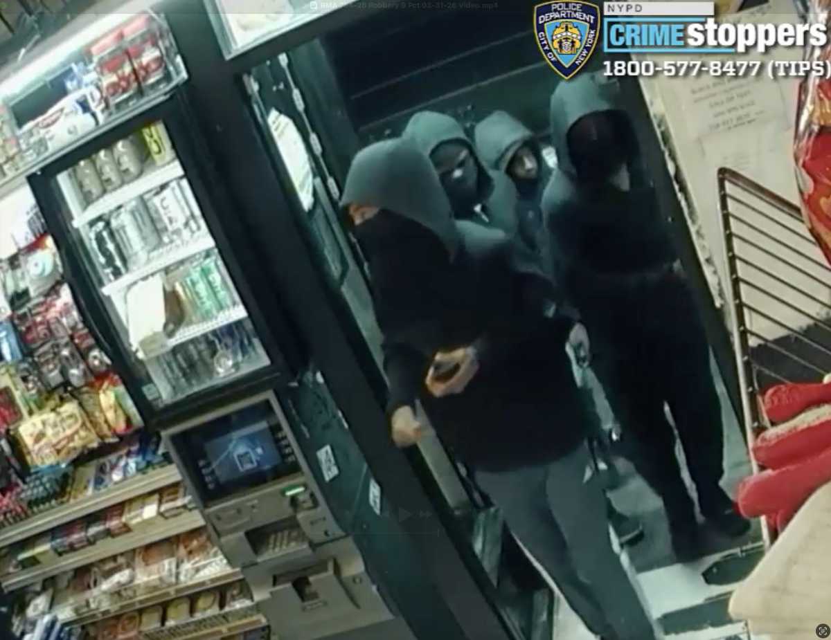 Masked perps carjack cab driver on break in Lower Manhattan