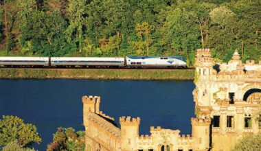The Essential Guide to Amtrack's Adirondack Route