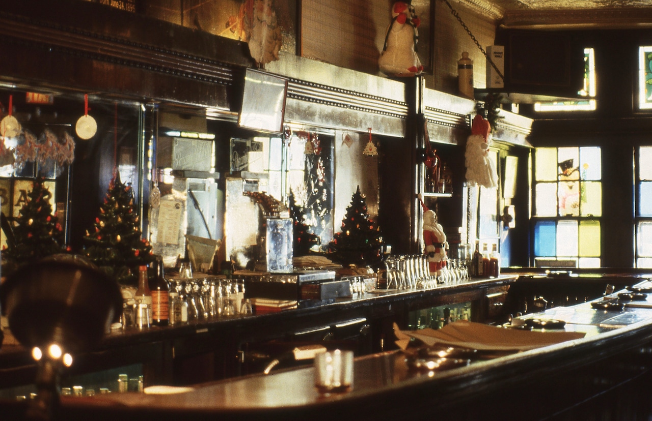 Staten Island property, once a bar considered a borough landmark, is for sale—and the memories are flowing