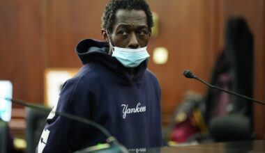 Parolee with 131 arrests arrested for setting homeless man on fire at Penn Station: police