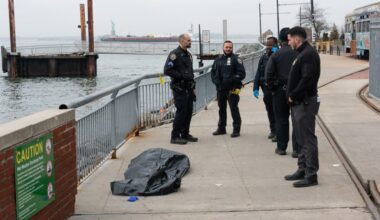 Dead man's body found on Red Hook shoreline in Brooklyn