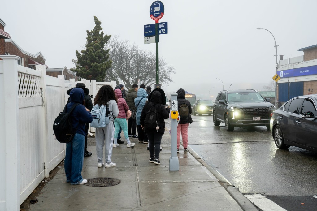 Woman stabbed, wounded waiting for MTA bus in unprovoked Queens attack