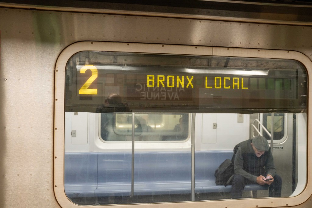 Teen mugging victim grabs knife from attacker, stabs him five times on Bronx subway