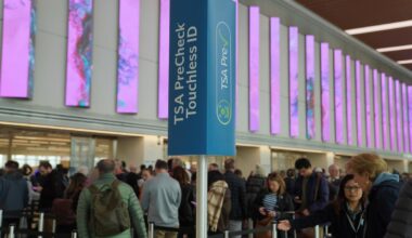 Selfish Dems need to fix the unsafe, long airport lines and fund the TSA