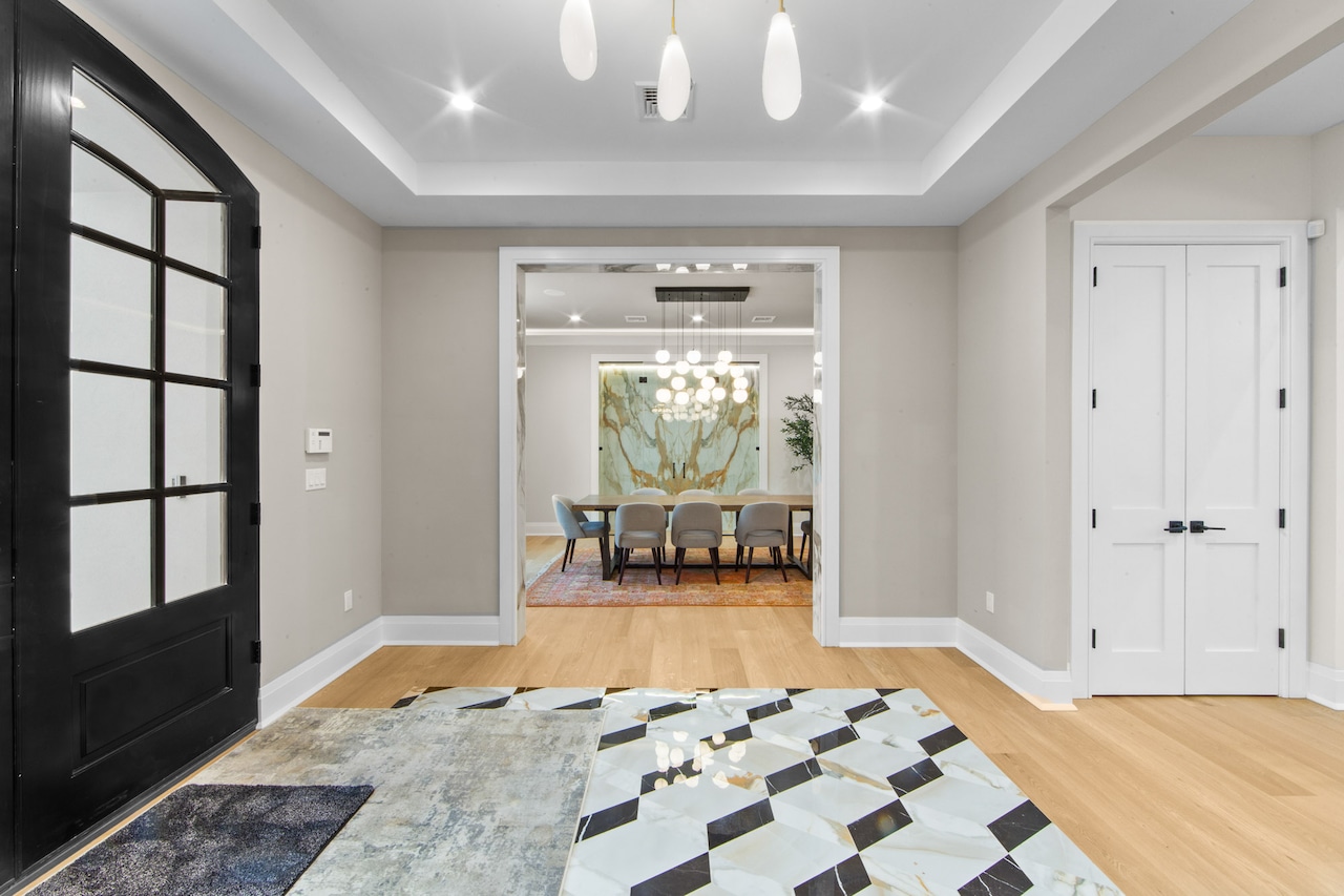 Record sale in Englewood Cliffs