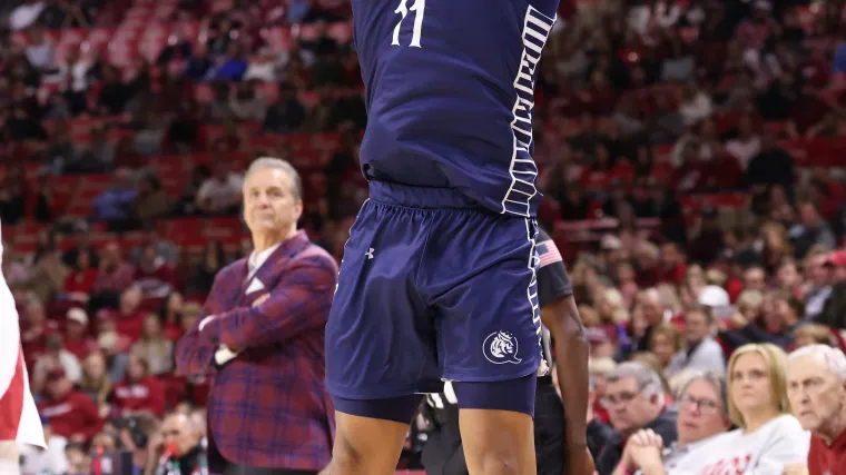 Queens reaches NCAA Tournament for first time in school history after ASUN title win image