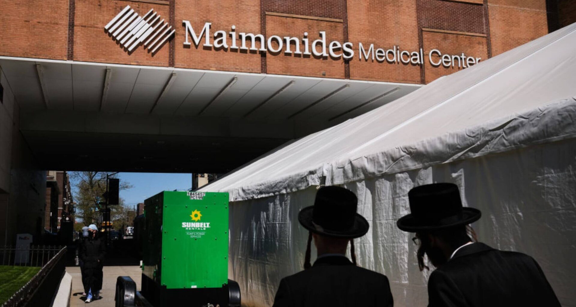 Jewish neighbors sue to block Maimonides Medical Center merger – The Forward