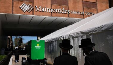 Jewish neighbors sue to block Maimonides Medical Center merger – The Forward