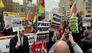 Clashing with Chavismo’s Prêt-à-Porter Protesters Outside Maduro’s NYC Hearing