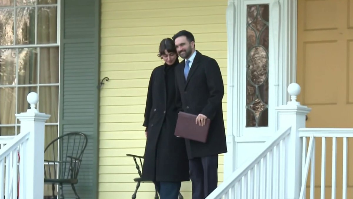 Mayor Mamdani questioned over wife’s social media activity – NBC New York