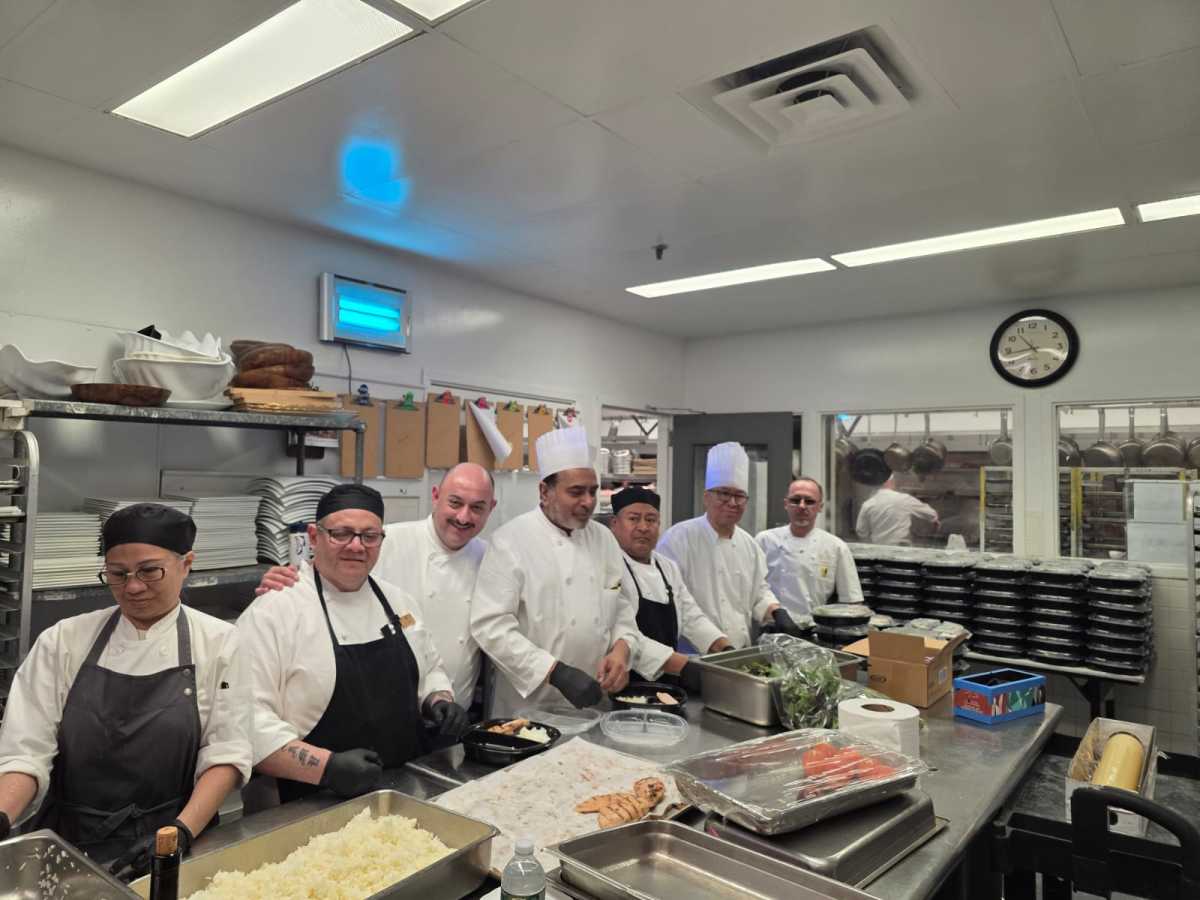 Queens Together partners with Pierre Hotel to provide food relief across Queens – QNS