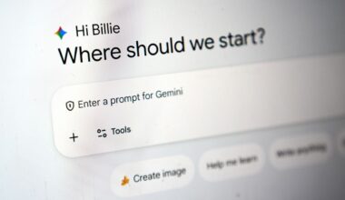 (AP Photo/Damian Dovarganes)