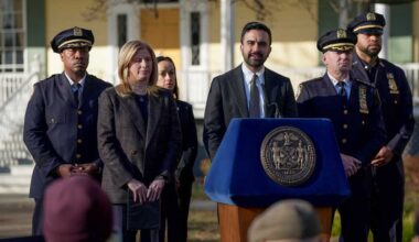 Explosives thrown near New York City mayor's residence investigated as 'ISIS-related terrorism'