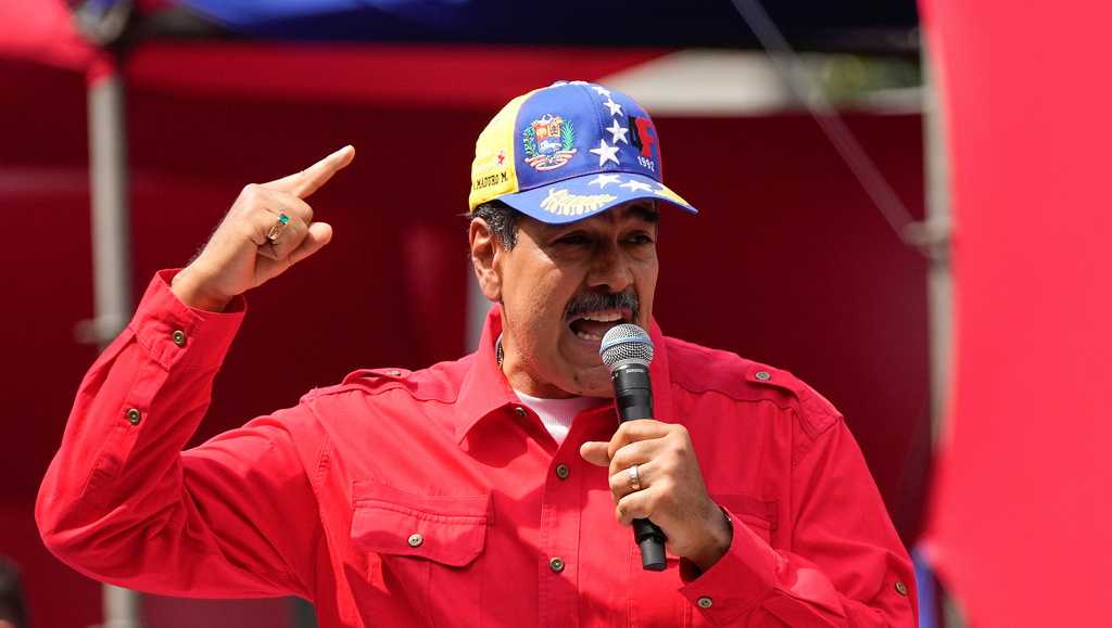 Maduro returns to New York court in bid to toss drug indictment
