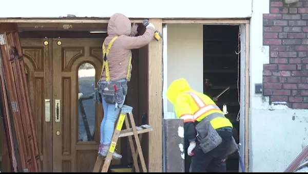 News 12 | Brooklyn | Man accused of crashing car into Chabad-Lubavitch Headquarters faces up to 3 years in prison