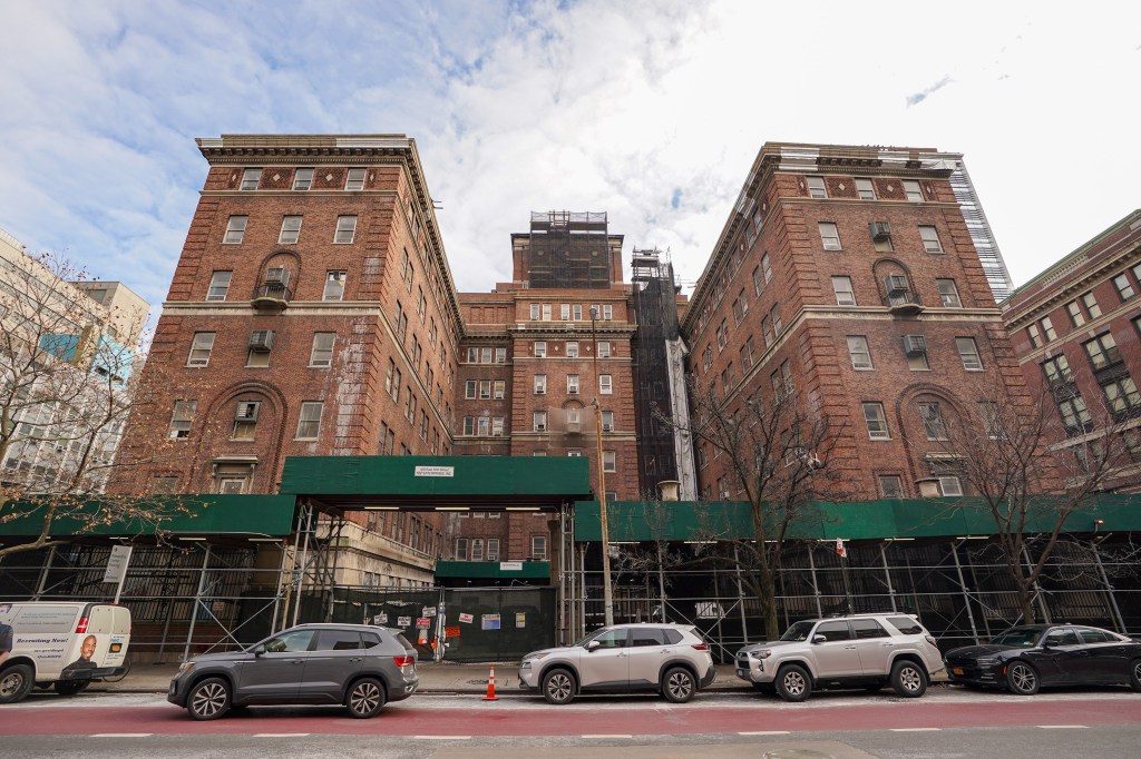 Bellevue men's shelter in Manhattan