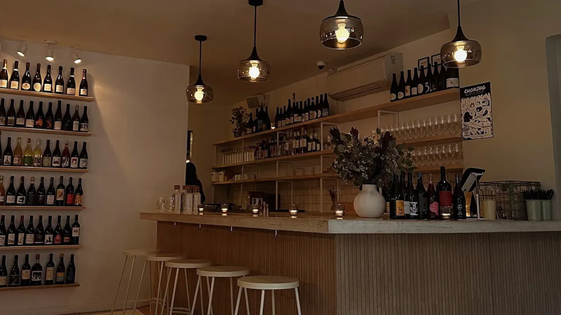 Plus de Vin is one of the best wine bars in New York City for 2026.