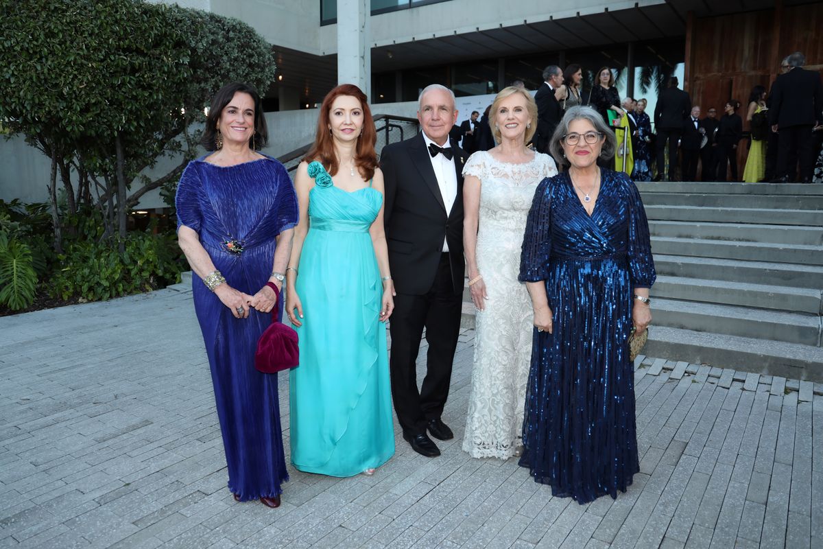 From left to right: Pilar Lladó Arburua, Chair of the Queen Sofía Spanish Institute, Belén Alfaro Hernández, Consul General of Spain in Miami, Congressman Carlos A. Giménez, and his wife, Lourdes P. Giménez, and Daniella Levine Cava, Mayor of Miami-Dade County
