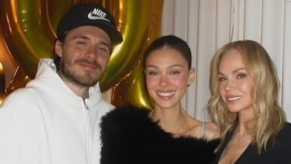 Brooklyn Beckham's latest Instagram post pours more fuel onto family fire