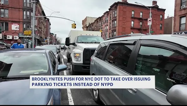 News 12 | Brooklyn | Brooklyn's Community Board 6 wants NYC DOT to issue parking tickets instead of NYPD