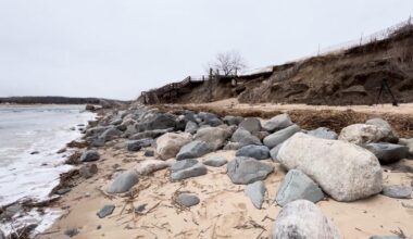 Long Island's North Shore has signs of beach erosion. An expert says "the problem is irreversible."