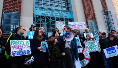 Brooklyn Residents Fed Up With Williamsburg Pool Closure