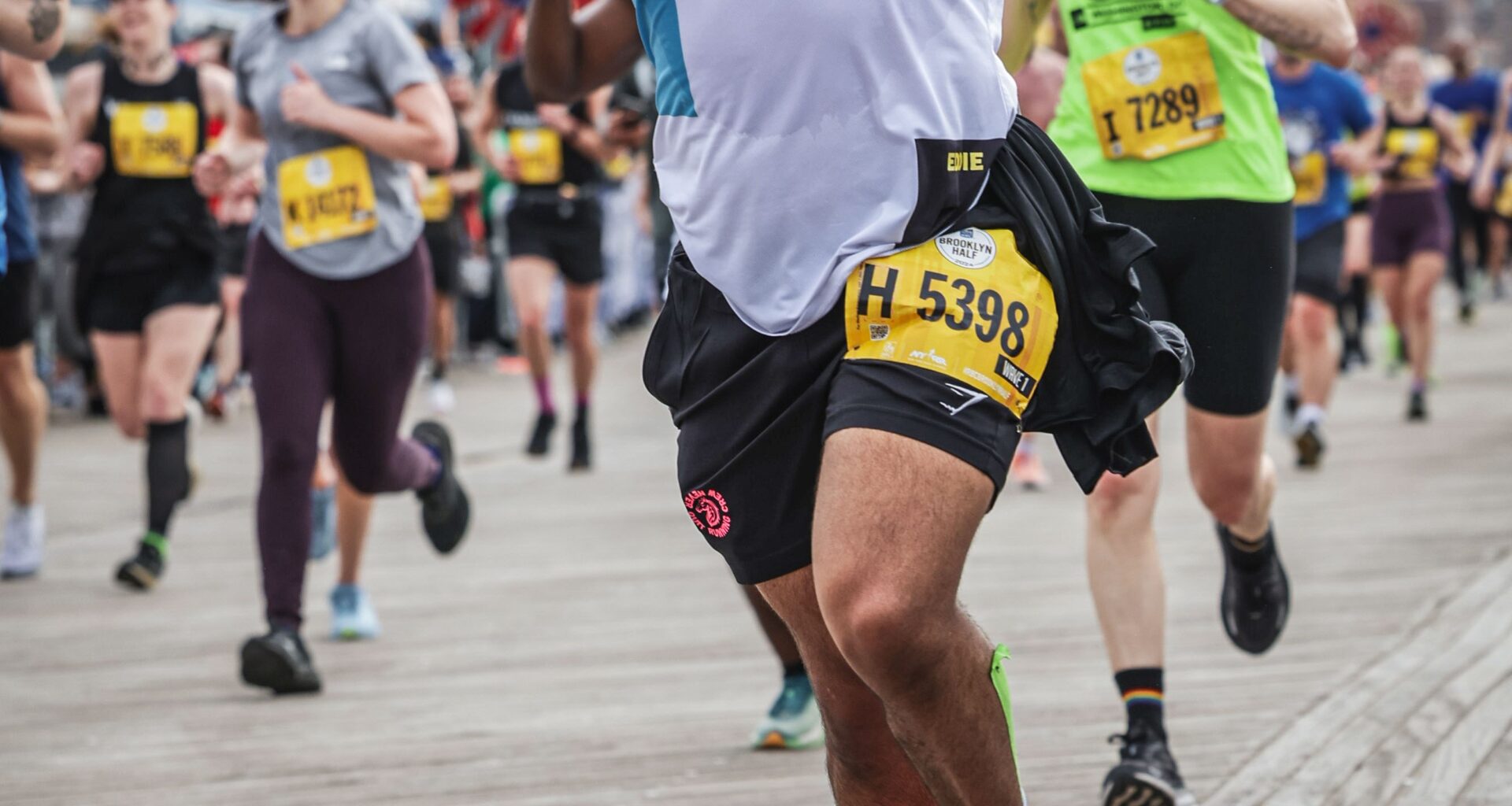 Eddie Collazo near finish of 2024 RBC Brooklyn Half on Coney Island boardwalk