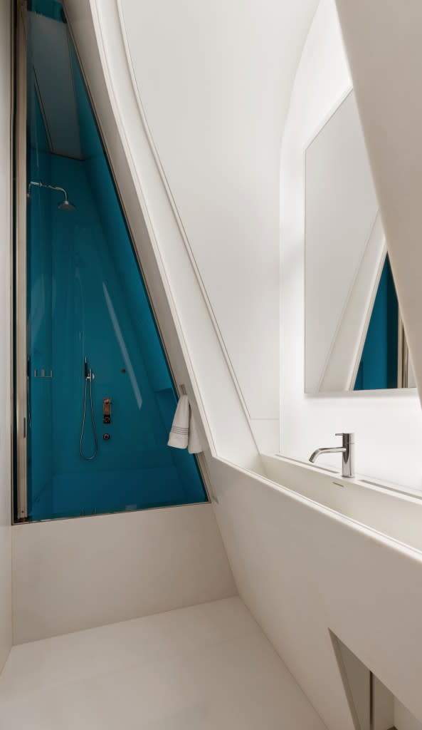 An ensuite bathroom. Shannon Dupre of DD-Reps