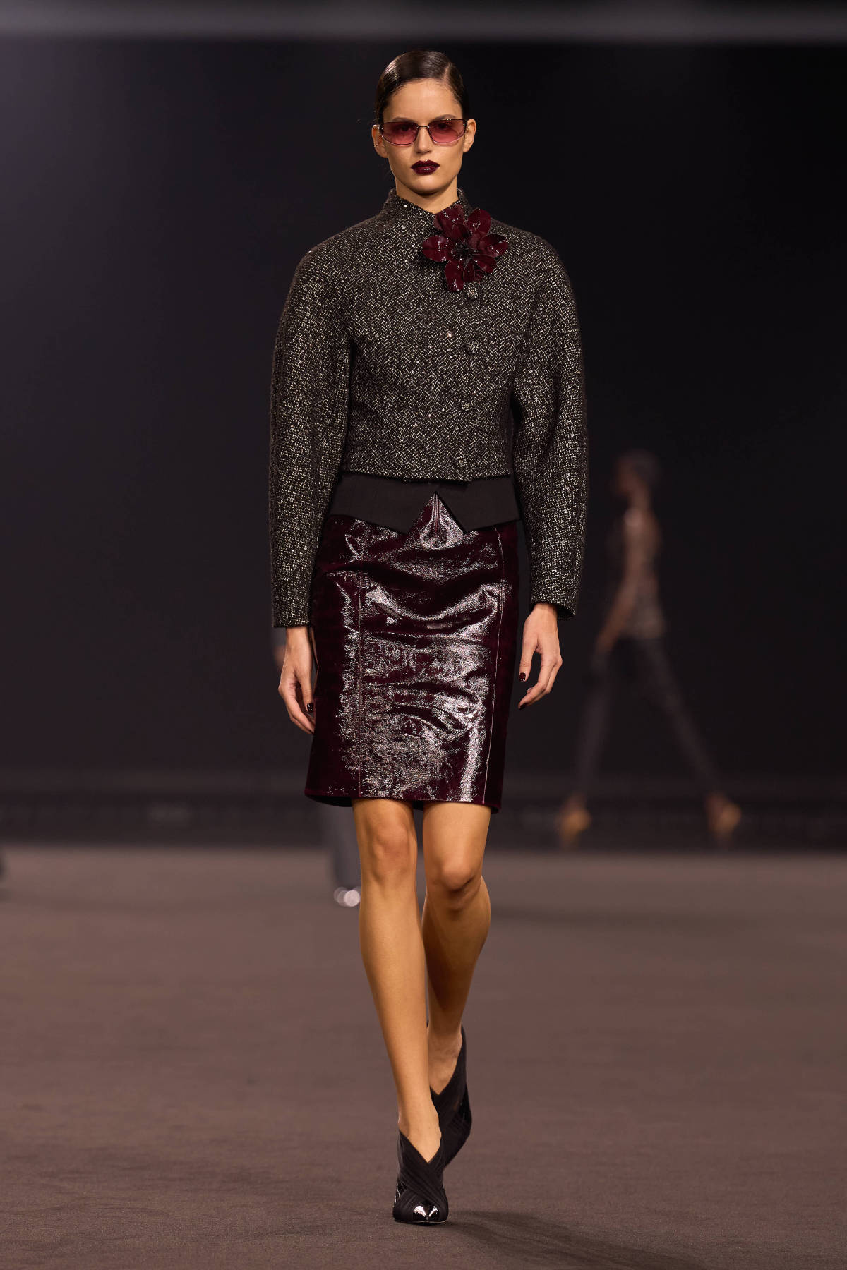 Elie Saab FW26-27 Midnight in Manhattan sculptural tailoring and cinematic gowns runway