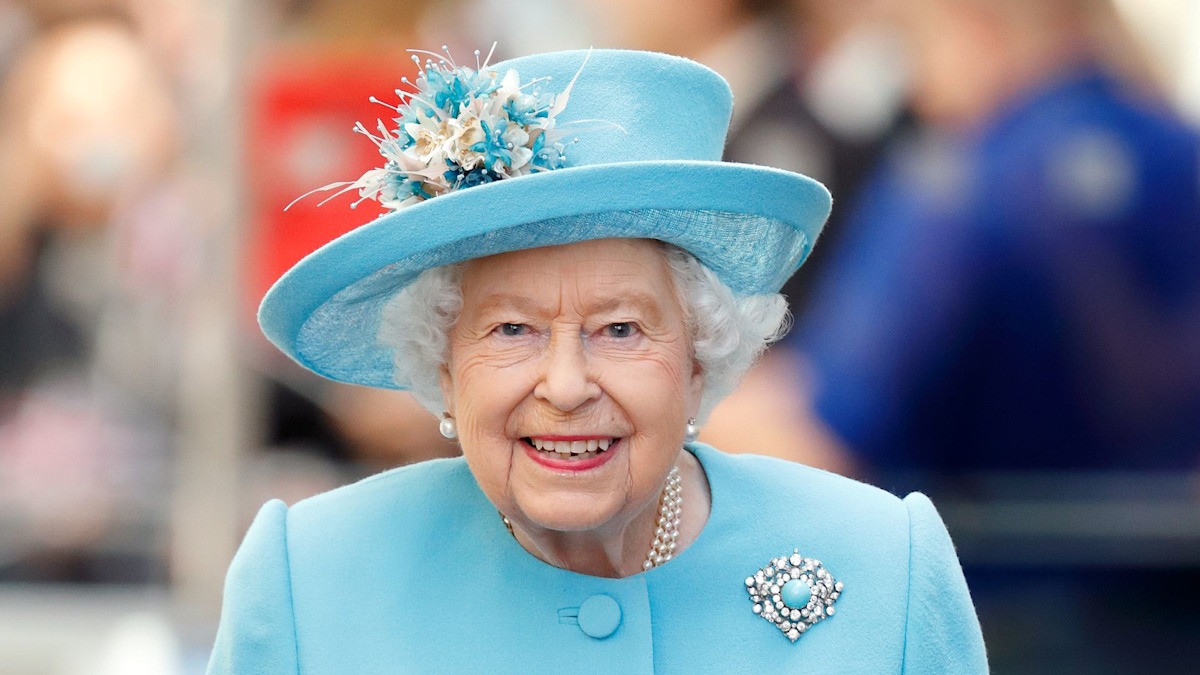 Join HELLO! at exclusive event to celebrate late Queen's life and legacy with royal author Robert Hardman