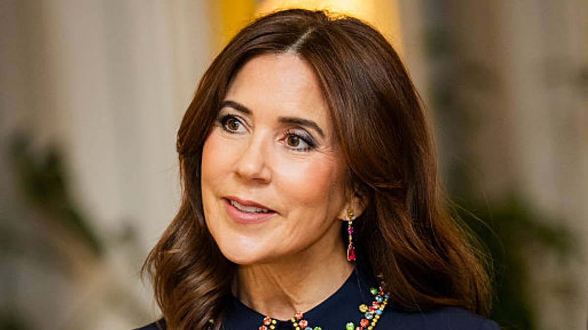 Queen Mary surprises with extravagant headpiece amid Australia trip