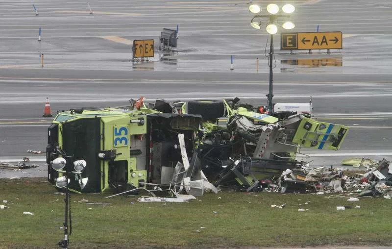 A view of a destroyed vehicle at Laguarda Airport after an Air Canada plane collided with a vehicle leaving two Pilots dead and many injured. The pilot and co-pilot of an Air Canada passenger plane died and another 41 people were injured in a collision with an emergency vehicle at New York's LaGuardia Airport late on Sunday, authorities said. Niyi Fote/TheNEWS2 via ZUMA Press Wire/dpa