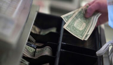 New York stores must accept cash payments under new law