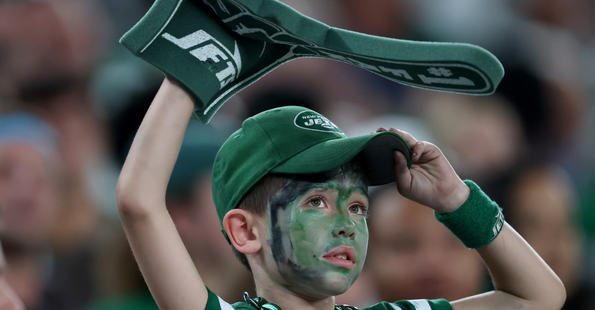 New York Jets News: Jets host divisive QB prospect for pre-draft workout