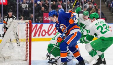 Ritchie has early power-play goal, assist as Islanders top Maple Leafs 3-1