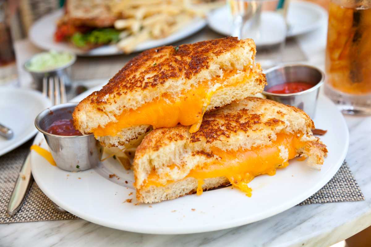 Grilled cheese sandwich at Radio Restaurant.