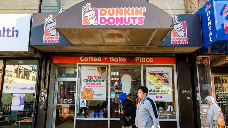 City files suit against 21 Staten Island Dunkin’ Donuts shops over worker rights violations