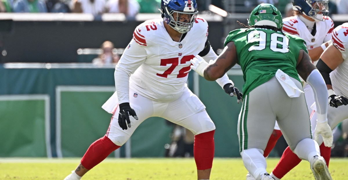 NY Giants news: Giants re-sign RT Jermaine Eluemunor; what it means for the Giants