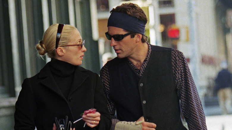 JFK Jr. and Carolyn Bessette walking in New York City
